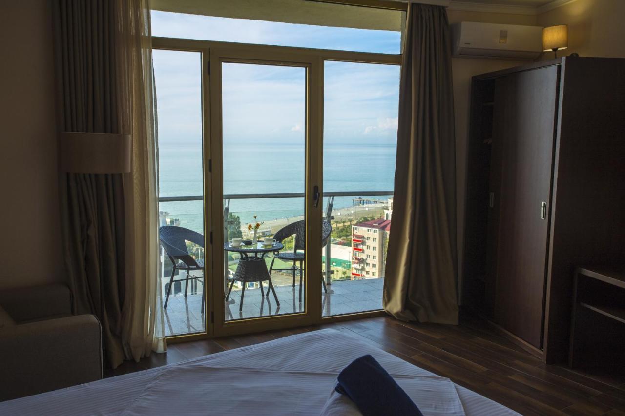 Hotel Corner Inn Μπατούμι Εξωτερικό φωτογραφία