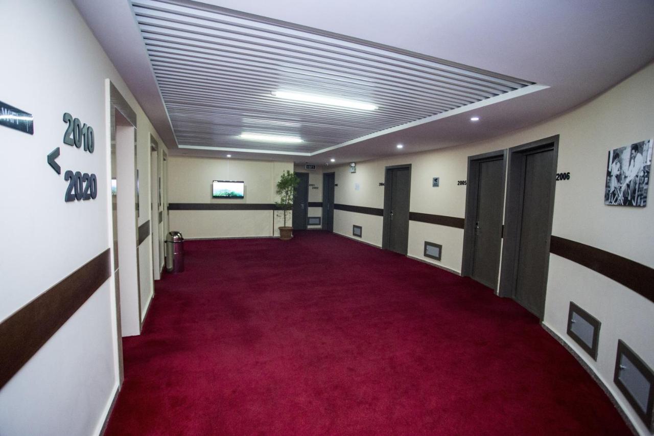 Hotel Corner Inn Μπατούμι Εξωτερικό φωτογραφία